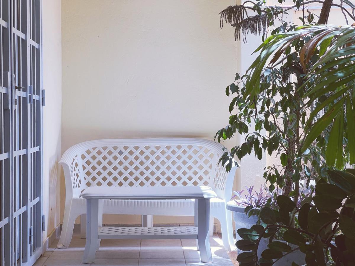 Avec Jardin Au Coeur Des Mamelles *