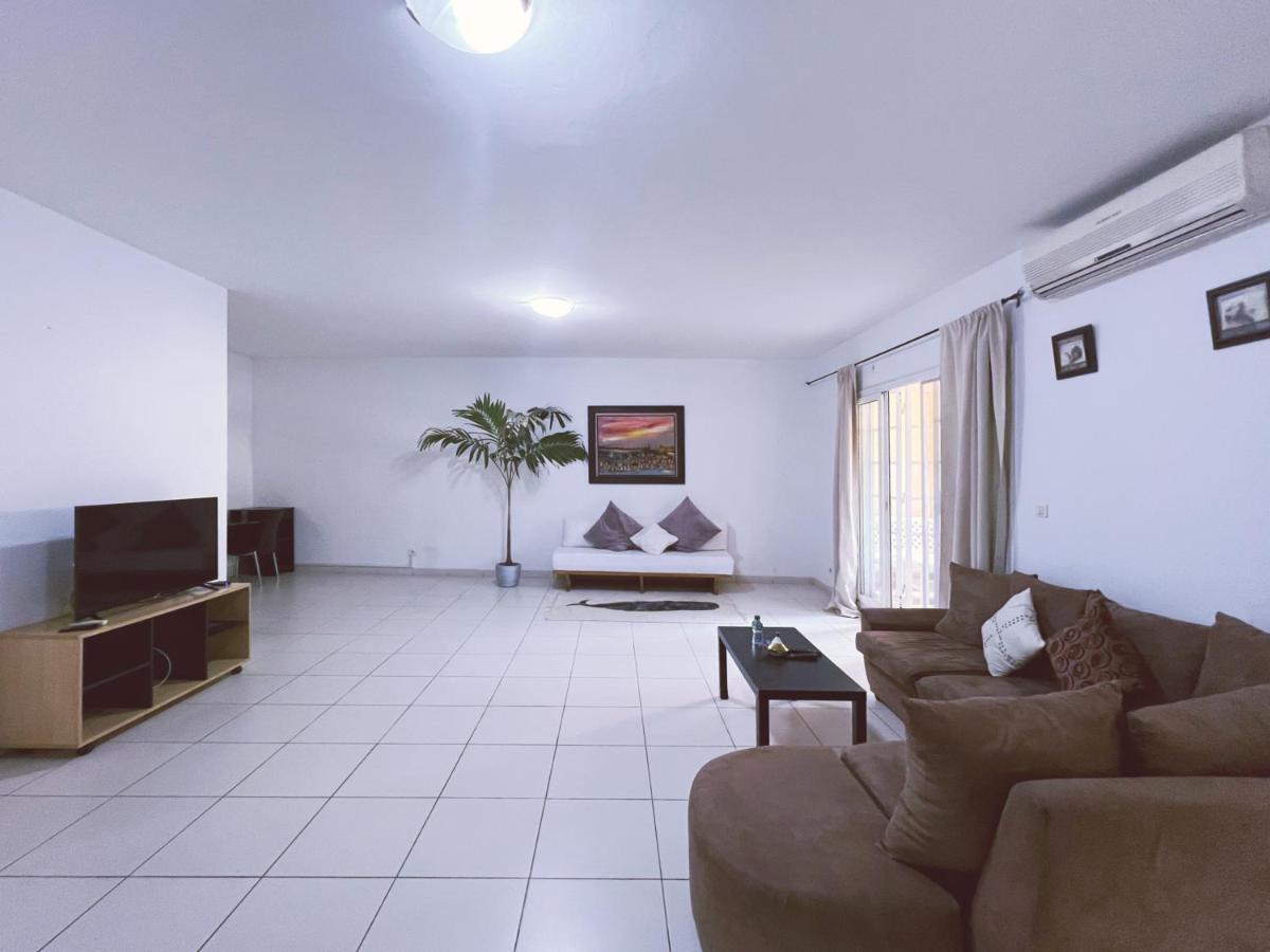 Avec Jardin Au Coeur Des Mamelles Appartement Dakar
